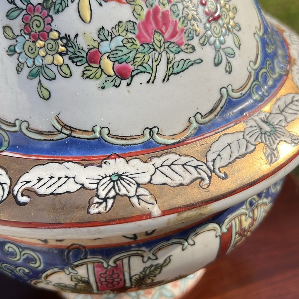 VTG Chinese Export Chinoiserie Handpainted Porcelain Large Soup Tureen Signed - Picture 17 of 17